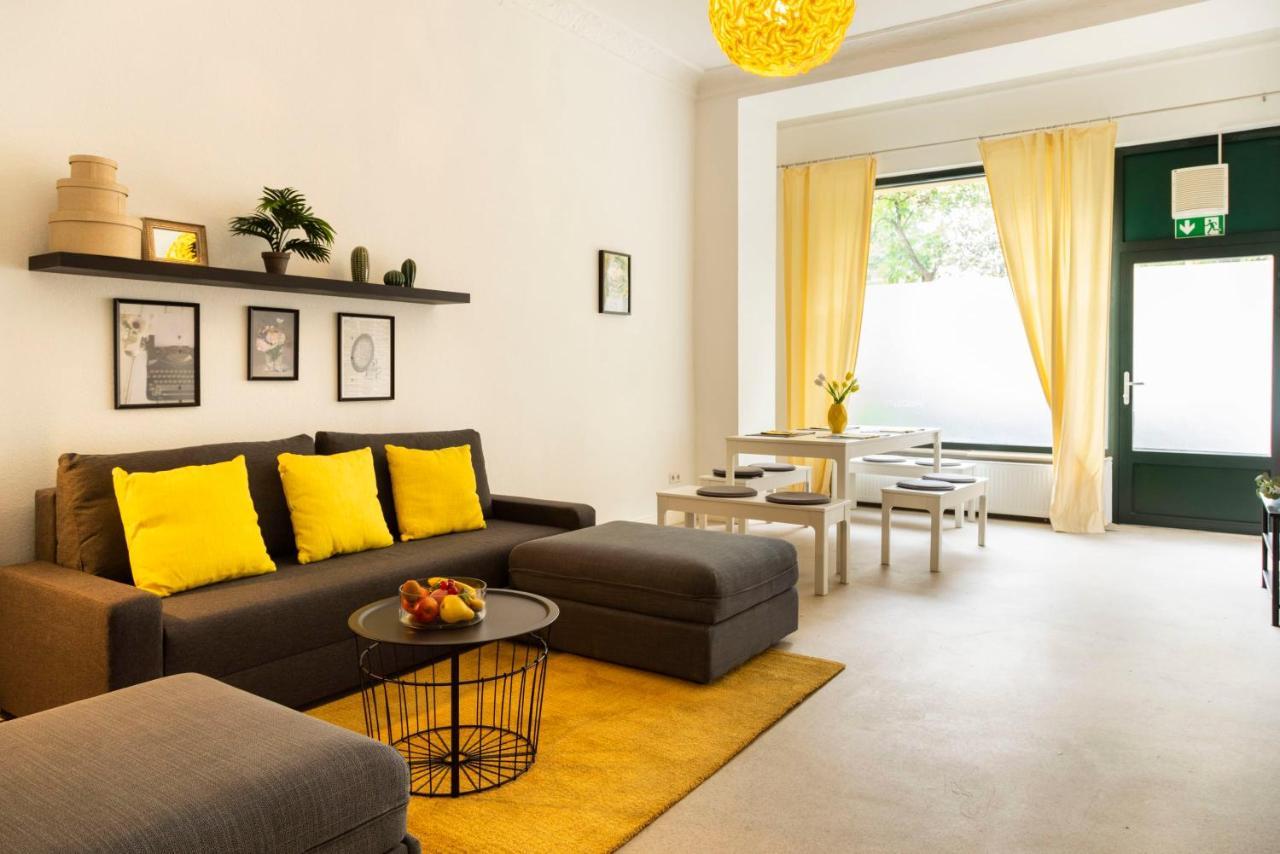 Modern 2 Bedroom Apartment in Berlin Schoneberg (Adults Only)