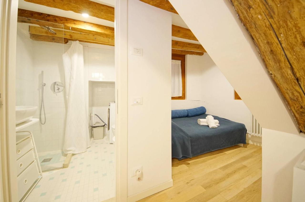Dolcevita Apartments N. 506 Design 1