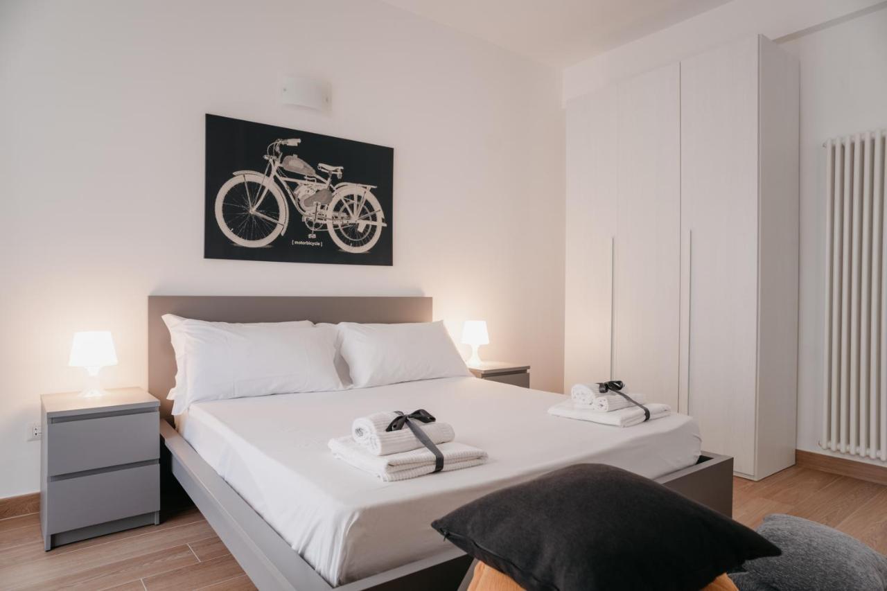 Brombeis Aurea by Casanapoletana - Town Center 2