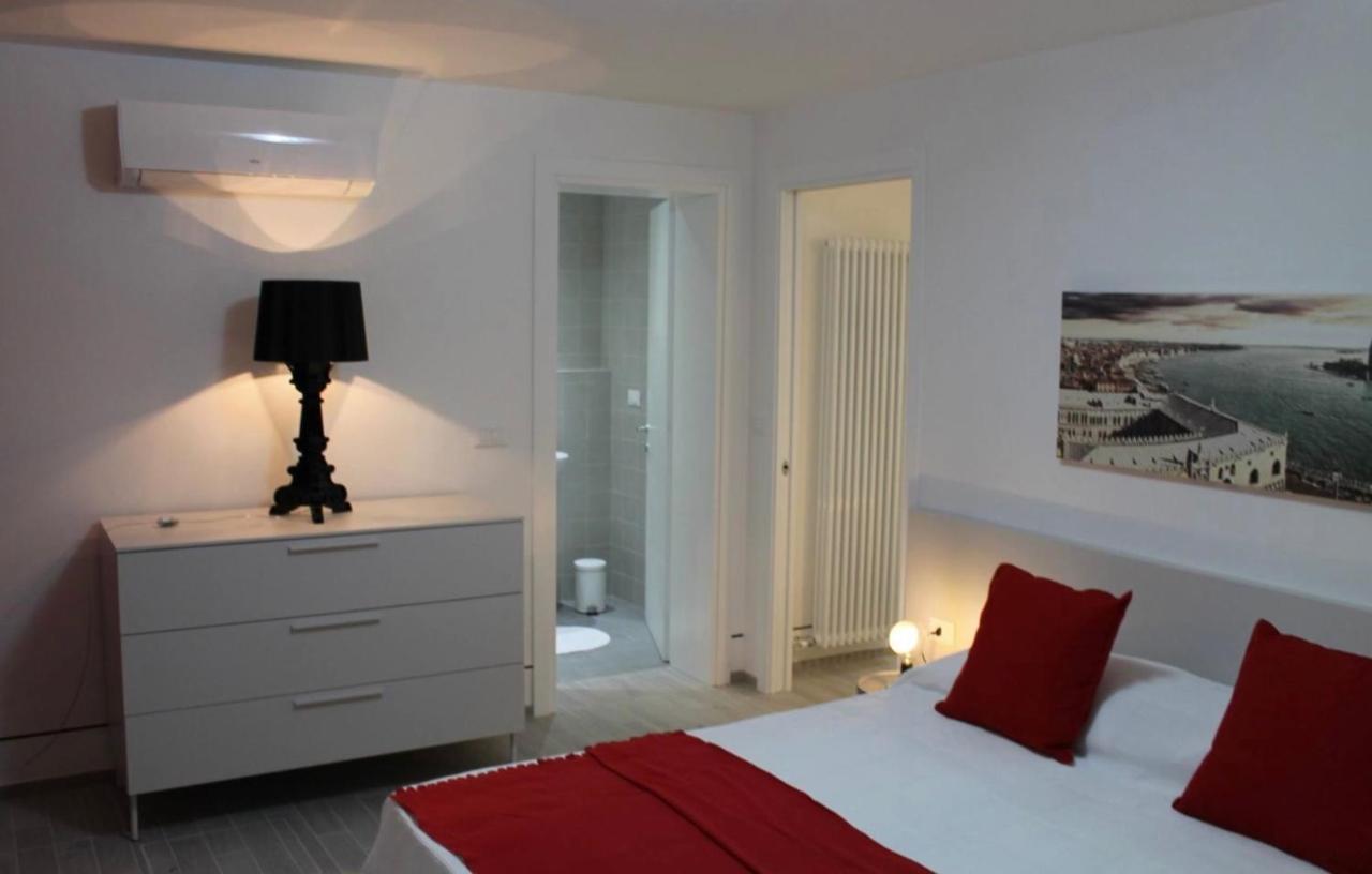 Monnalisa Venice Apartment 1