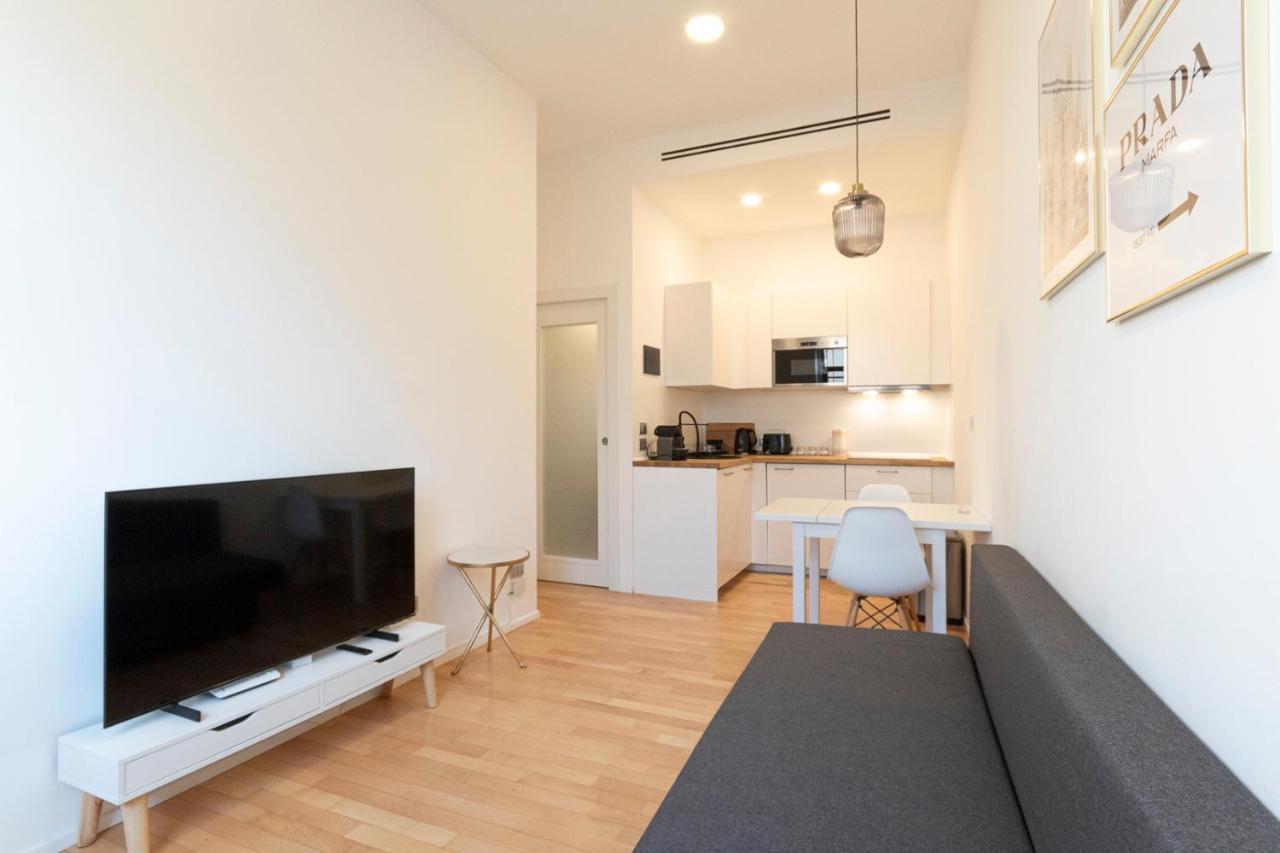 Arena Apartment