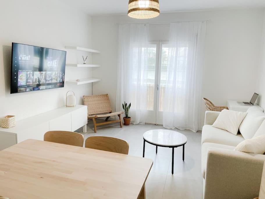 Apartamento Con Parking a 50m de la Playa