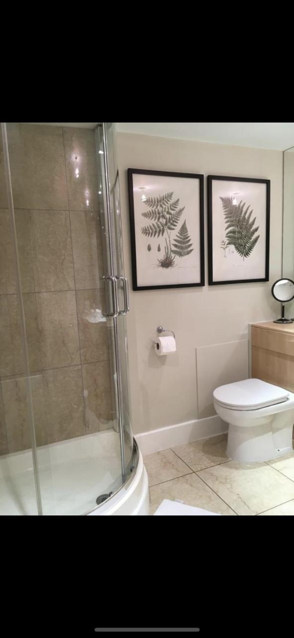 Stylish Studio in Kensington