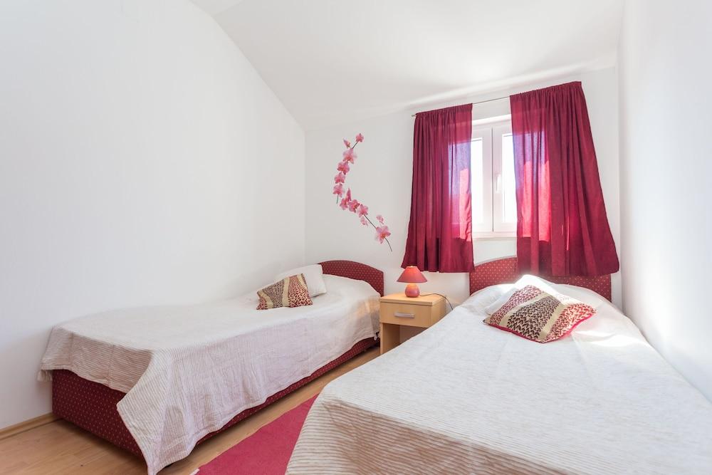 Burum Apartments 2