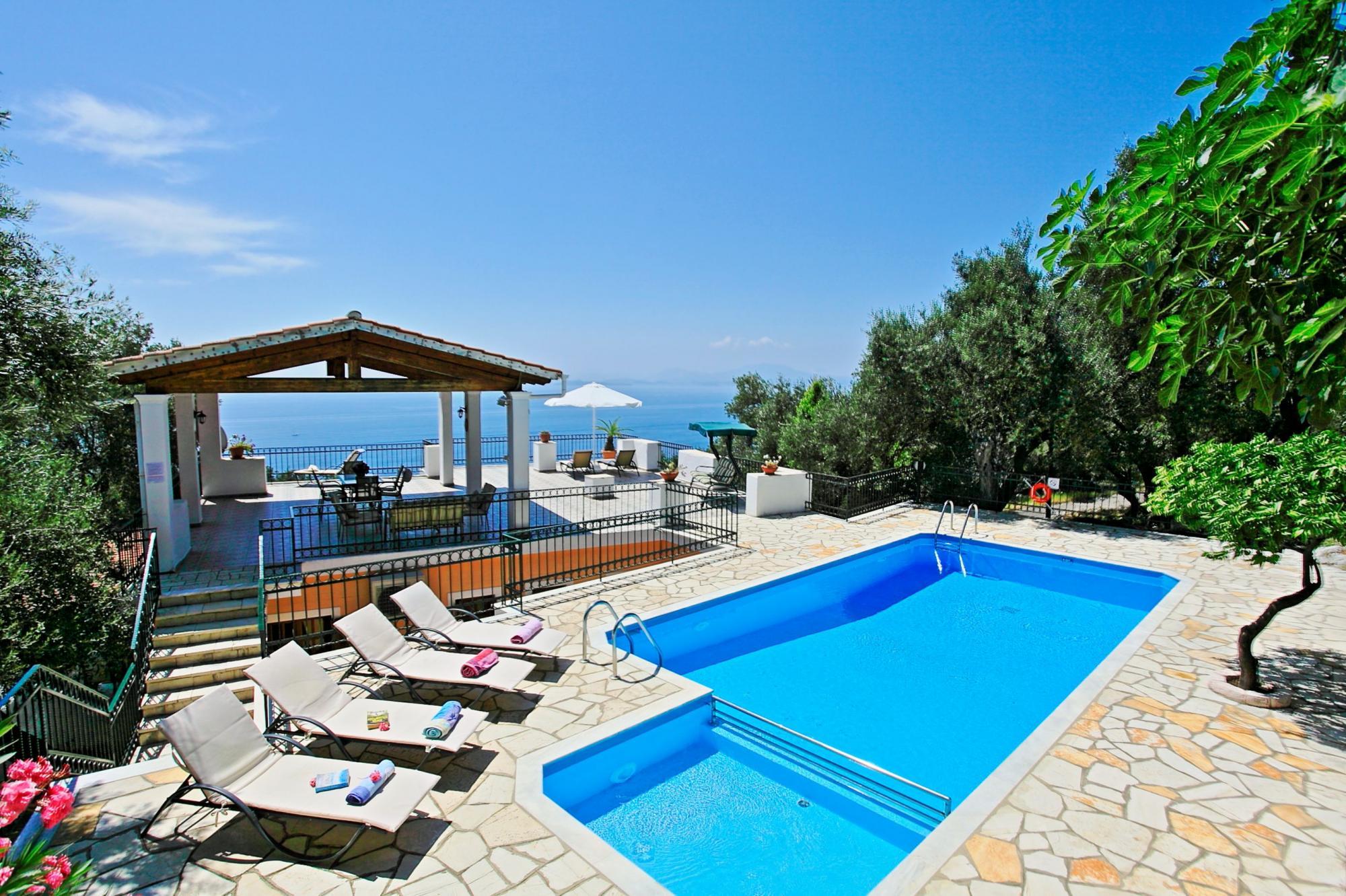 Villa Alexandros in Nisaki