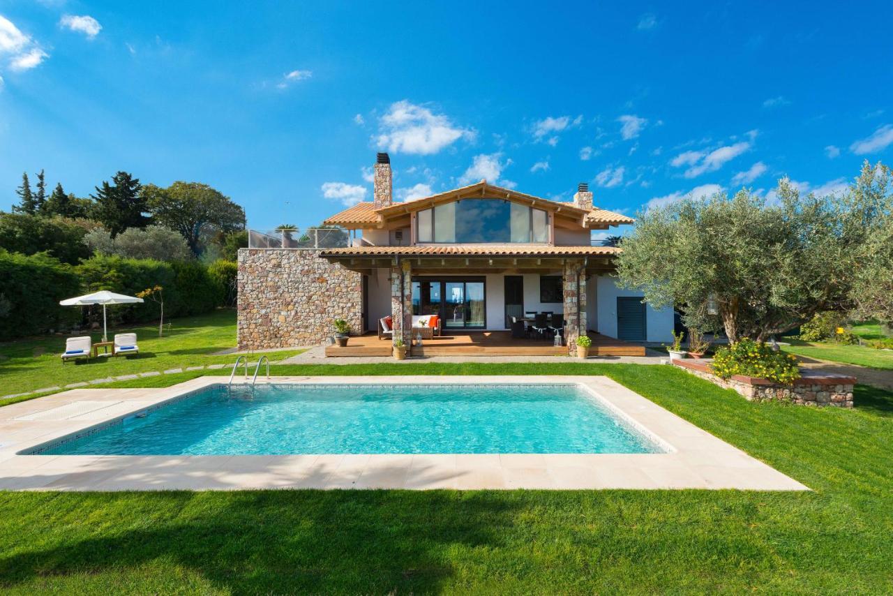 Blue & Green Villa