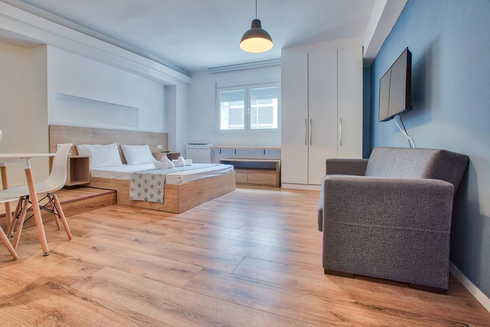 Civilian Boutique Apartments Nilie Hospitality Management