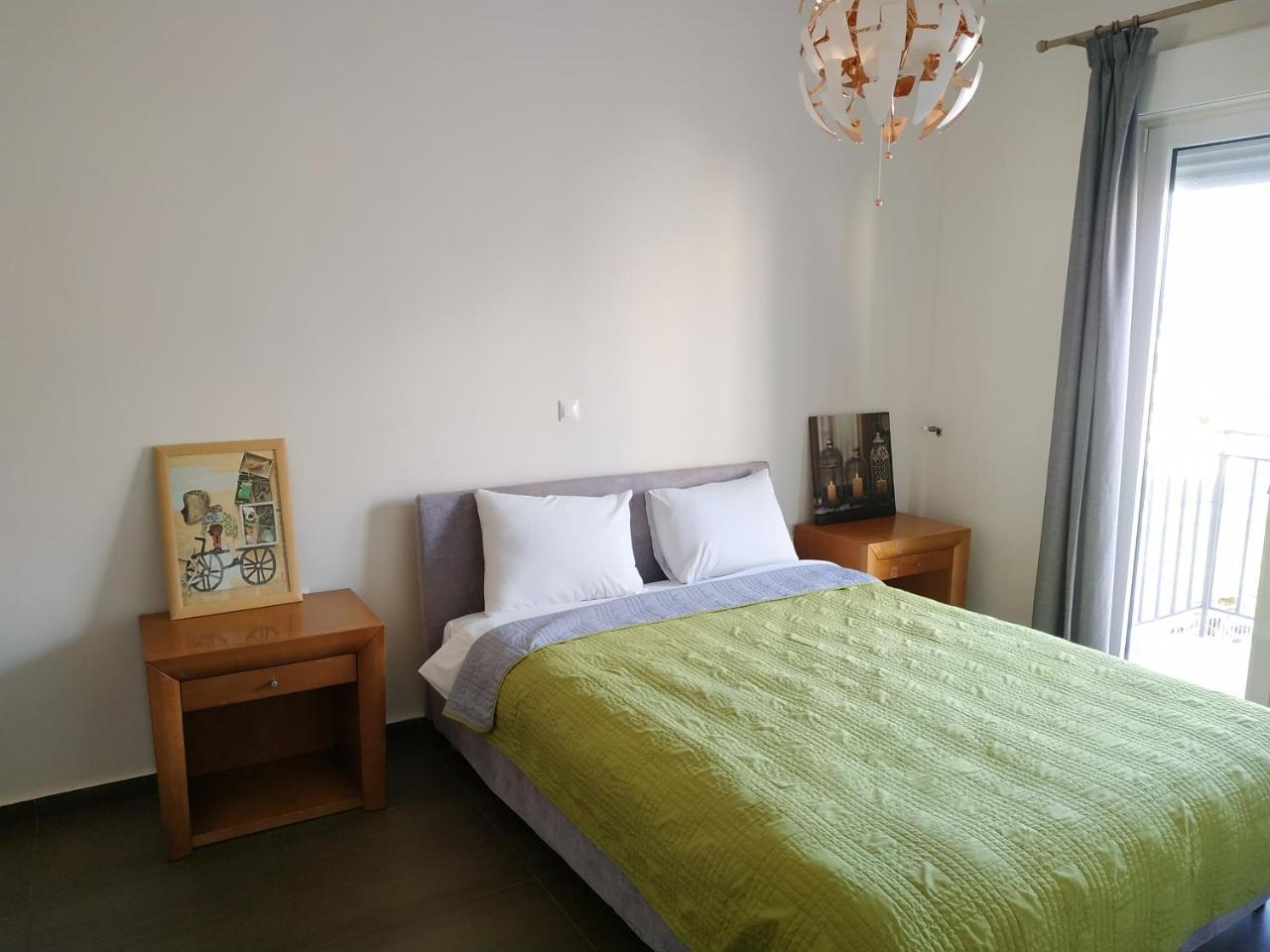 Pantazopoulou Square Apartment (Central Railway)