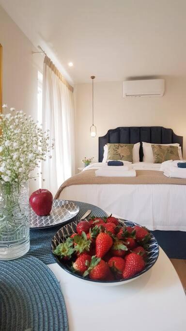 Sole E Luna Studio · Corfu Old Town