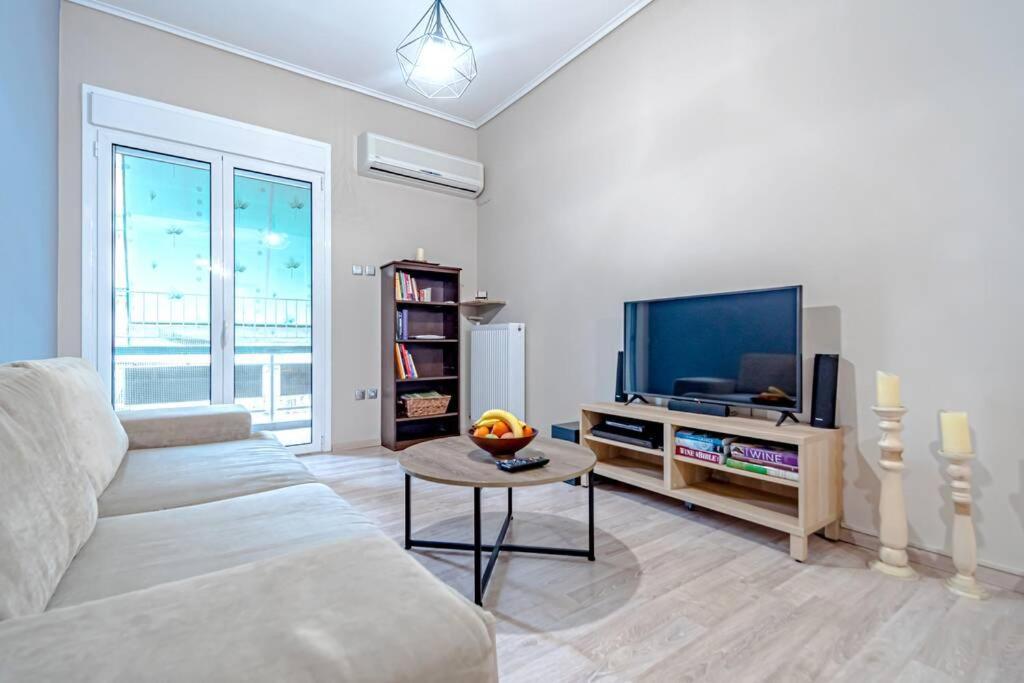 A 2 Bedroom Luxurious Experience in Pagrati
