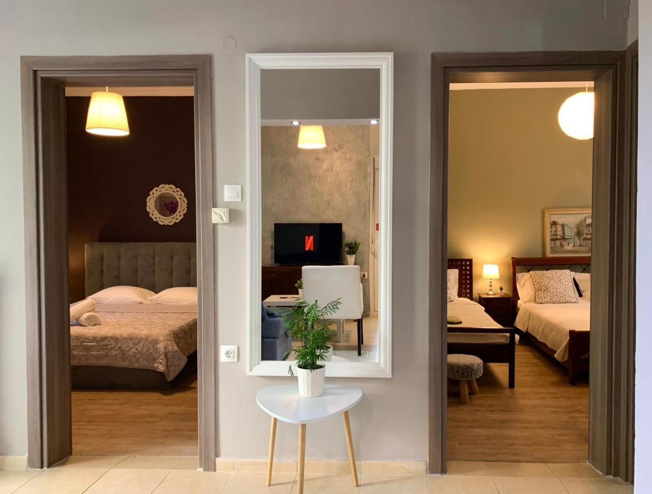 Oasis Luxury Detached House in Thessaloniki with Hydromassage 2