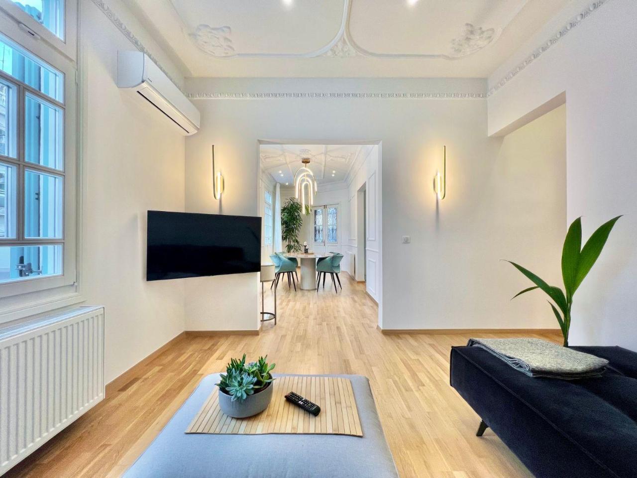 Zoe by Halu! Lovely Penthouse by Halu! Apartments 1