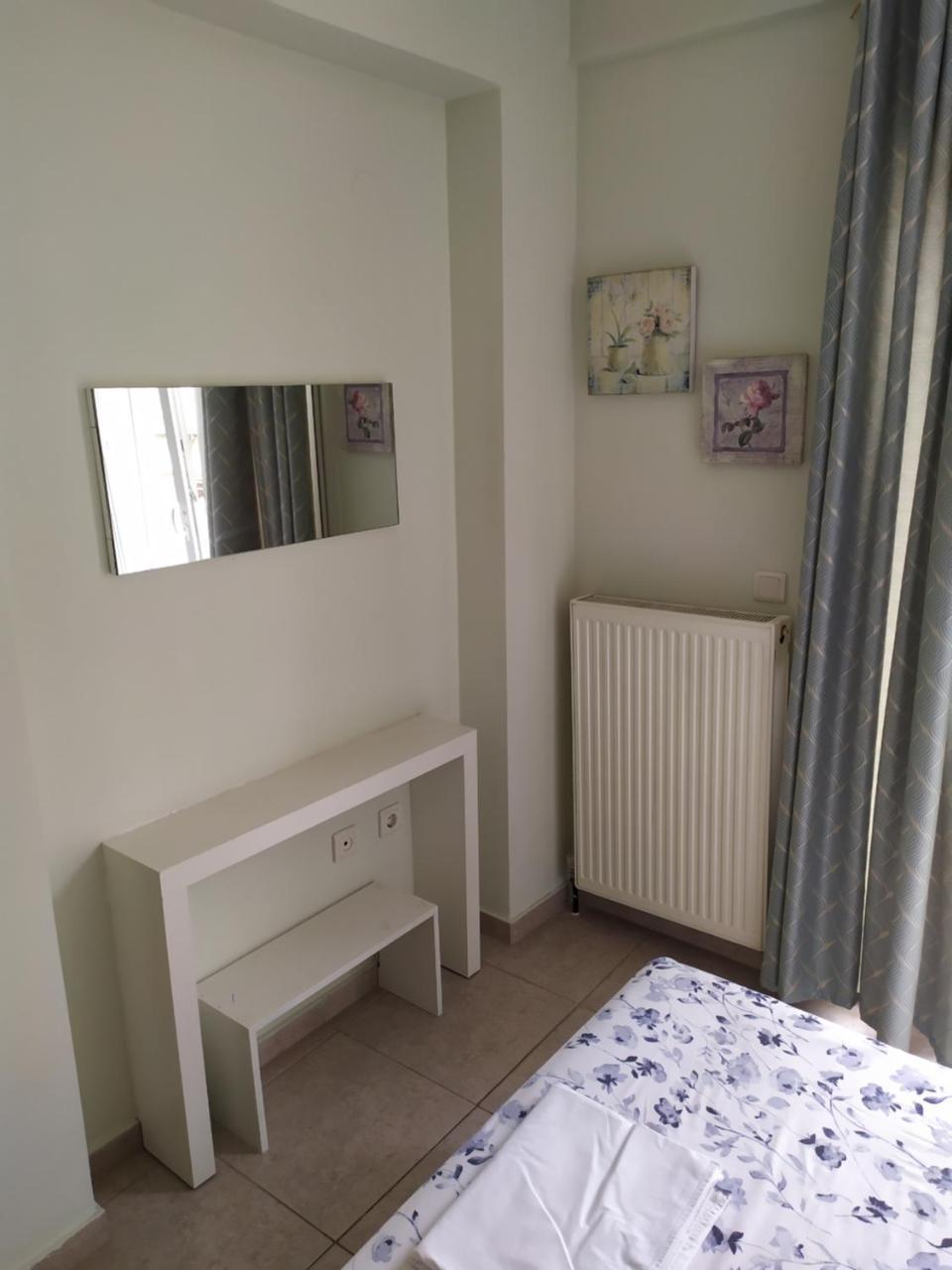 Tzikas Apartments 1