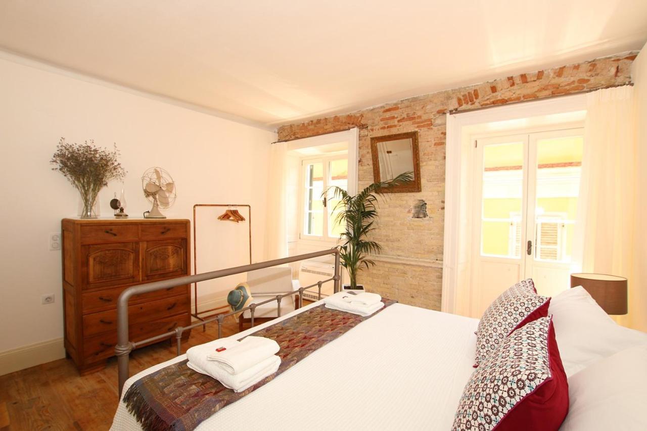 1861 Liston Boutique Flat