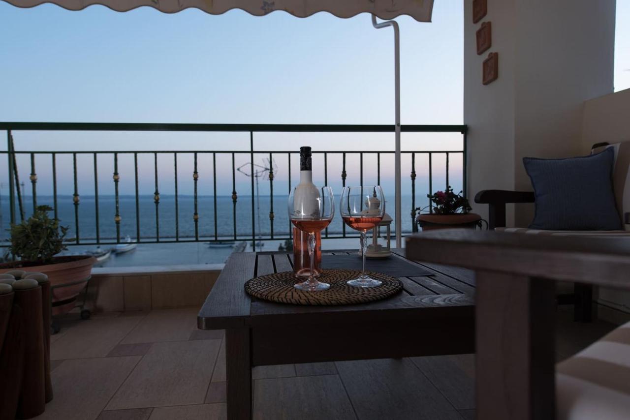 Apartment with Marina View
