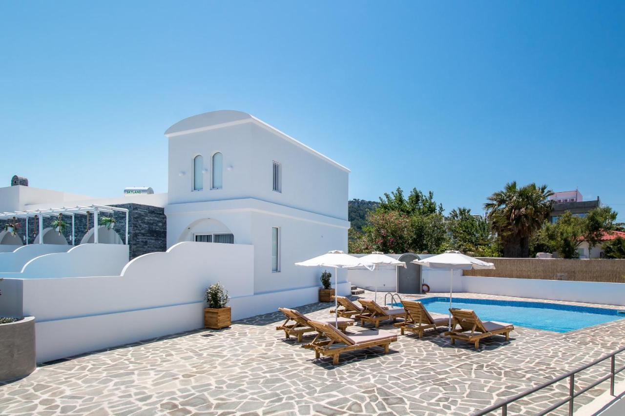 Alexander Studios & Suites (Adults only)