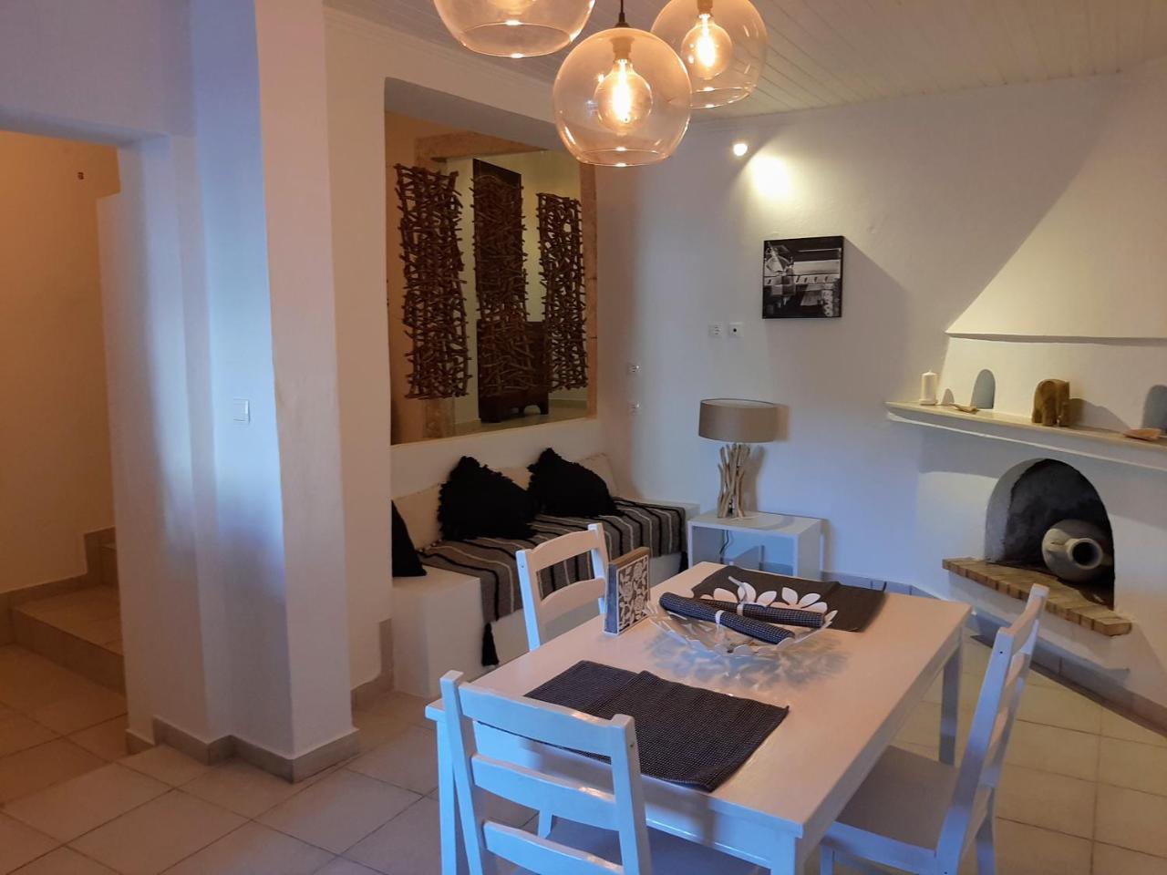 Villa Aspros - Traditionell, Ruhig Und Strandnah