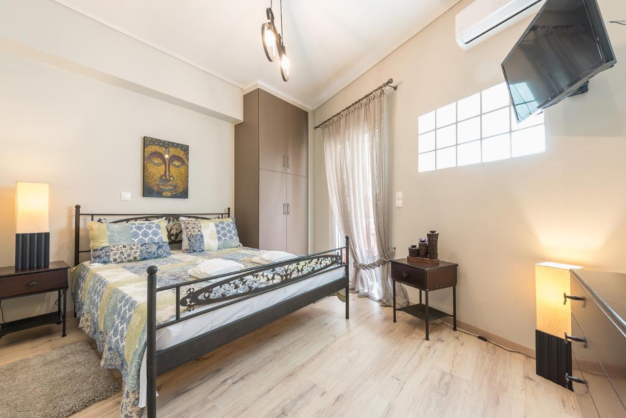 Lovely 1- Bedroom Condo in Exarcheia