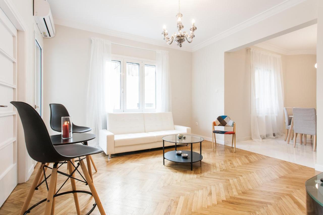Highend 2bdr Full Apt/ Ideal Location (And Netflix)