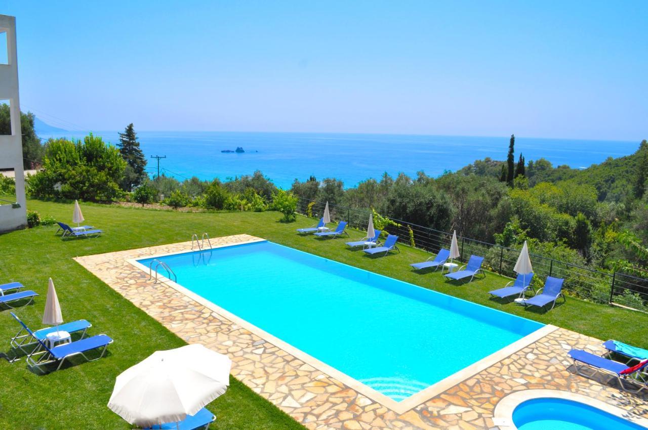 Apartments Escape, Swimming Pool - Pelekas Beach