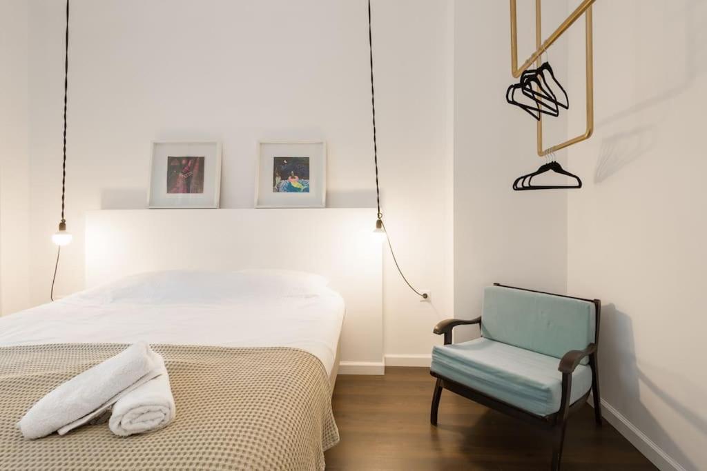 Roman Market- Upper Aristotelous Sq Luxury Apartment 2