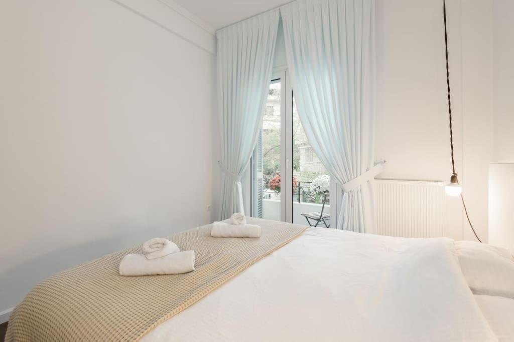 Roman Market- Upper Aristotelous Sq Luxury Apartment