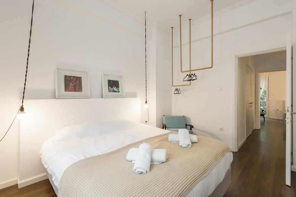 Roman Market- Upper Aristotelous Sq Luxury Apartment 1