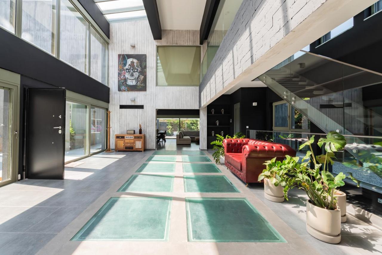 Villa Eleven 2