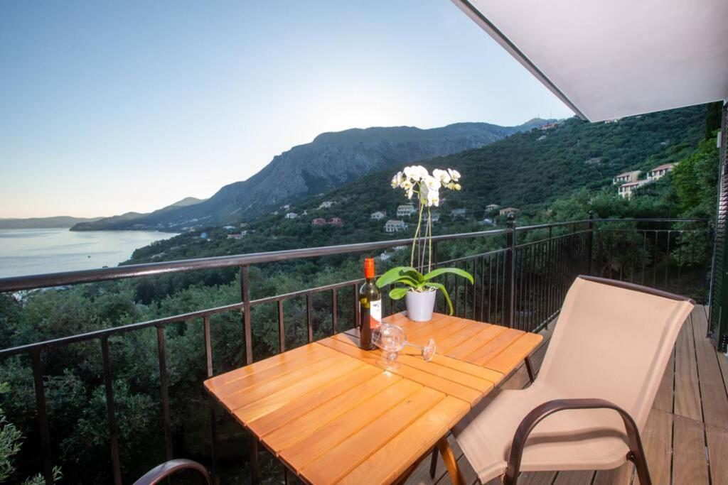 Giannis Sea-View Apartment