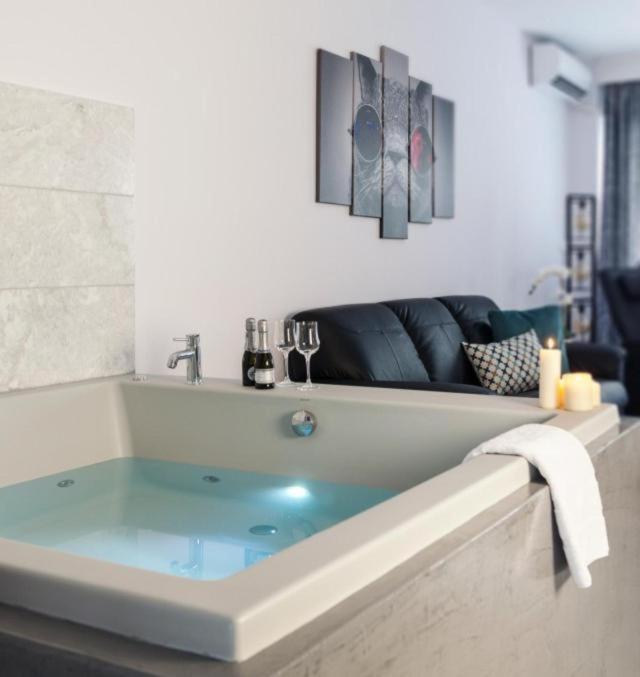 Dream Suite (Adults Only)
