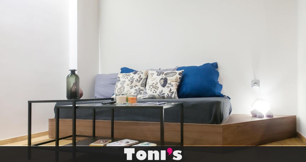 Toni's Cute Home for Couples, Archeological Museum (Adults Only)