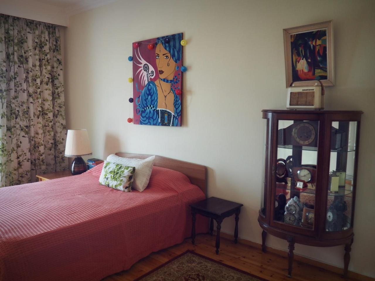 Sunny Apartment Near the Center