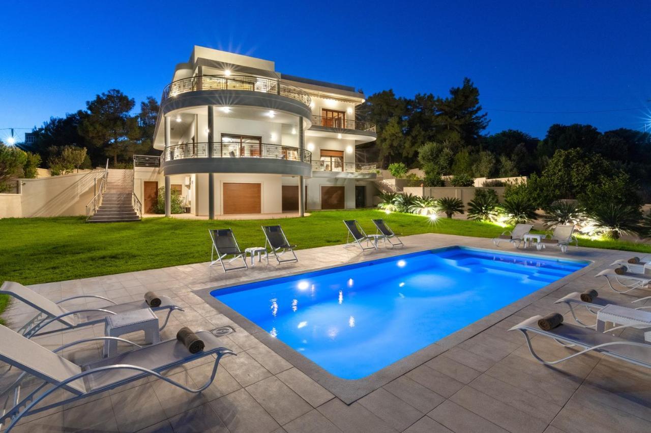 Amaltheia Villa