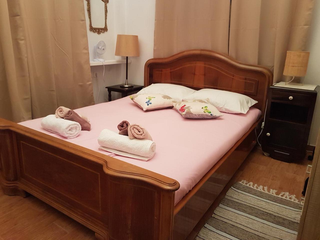 Olga's Cozy Nest , Apartment in Ano Korakiana.