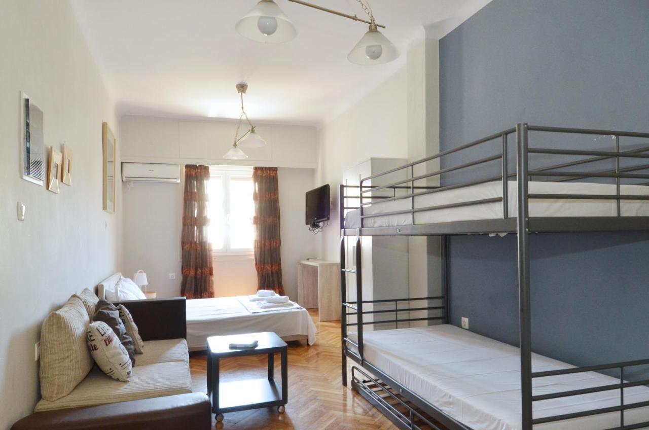 Stathmos Larissis A, a Cozy 2br Apartment, Clo...