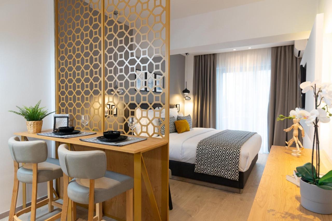 F & B Collection - Seaview Minilux 1