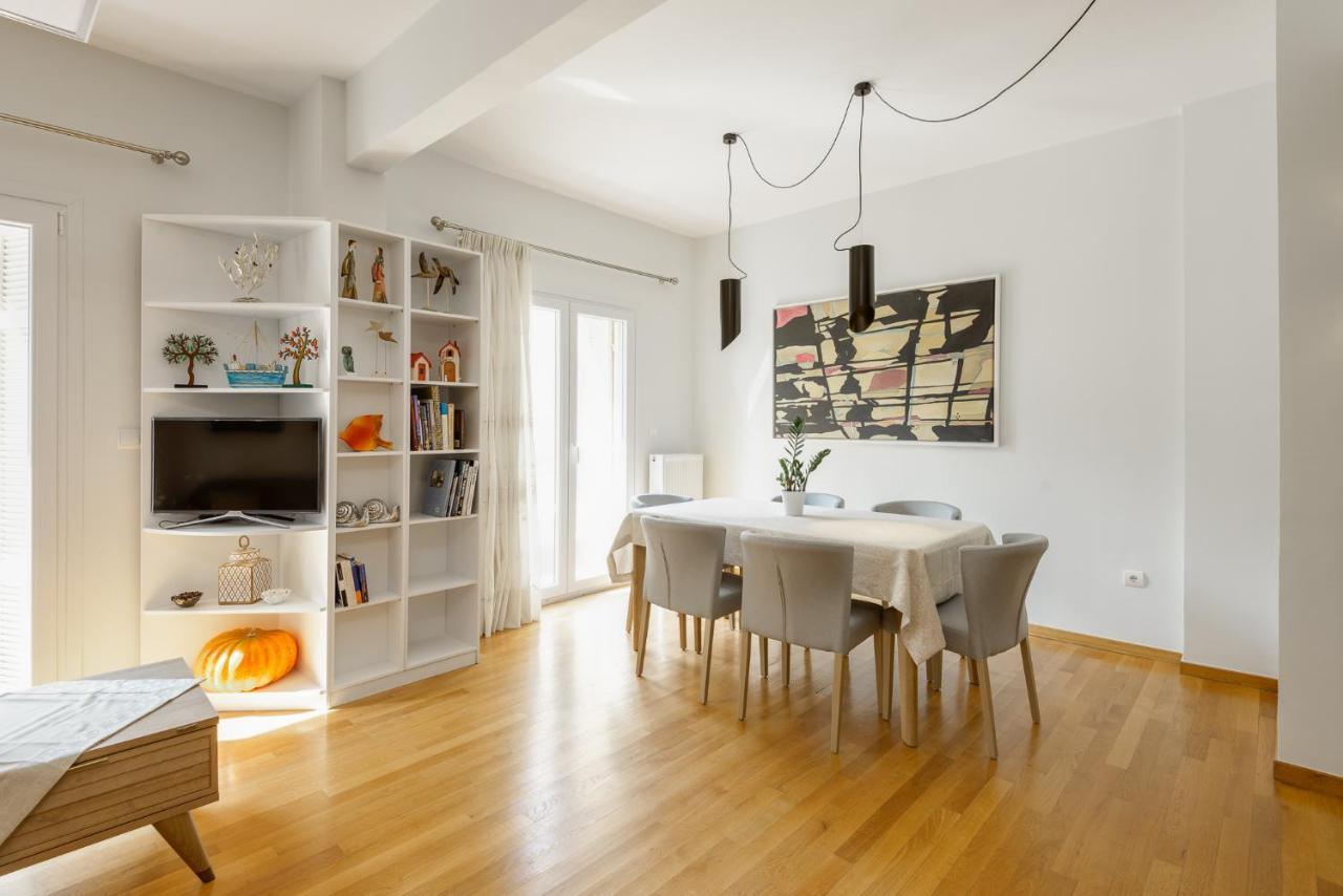Brand-New Modern Flat in Heart of City 1