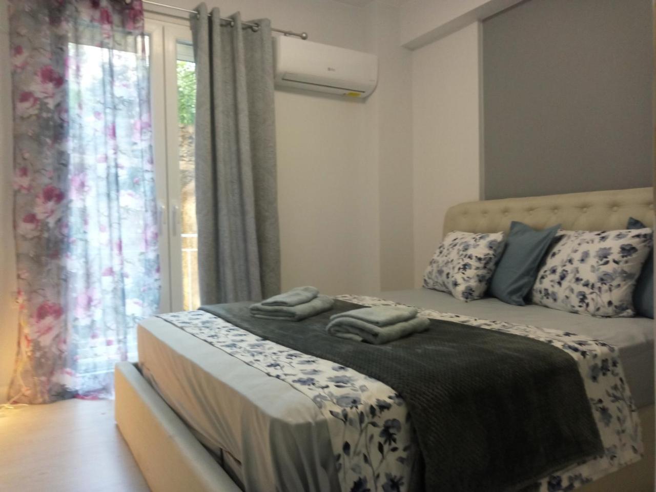 New Apartment with a Separate Entrance Near the Subway.