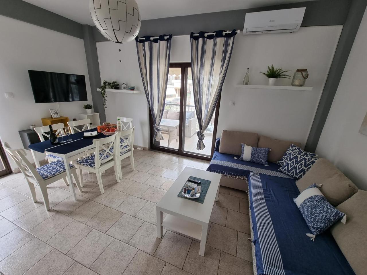 Lucas Lux Flogita Apartment