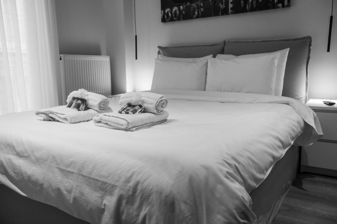 The Lux2 a Gorgeous Apartment 2