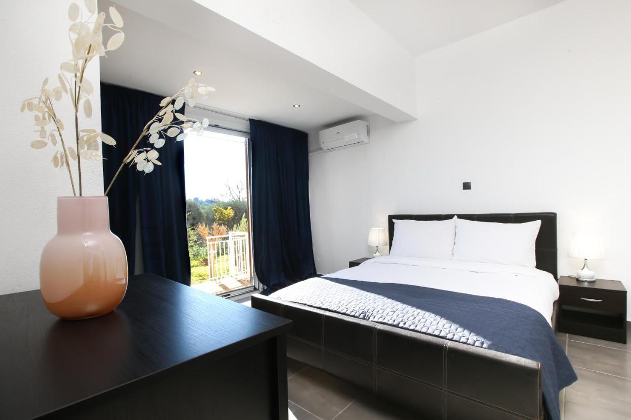Luxury Apartments Christos