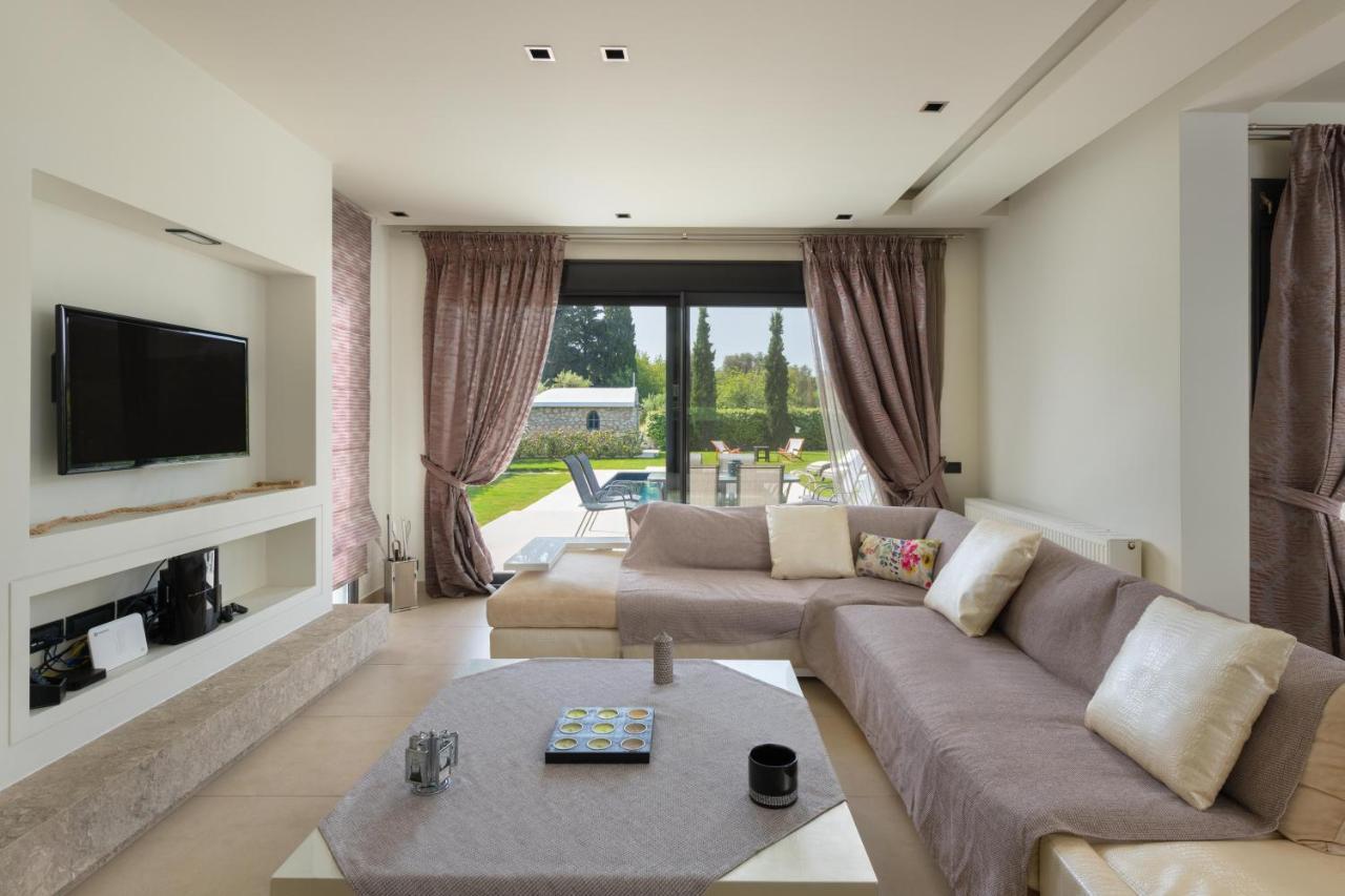 Villa Elena 2
