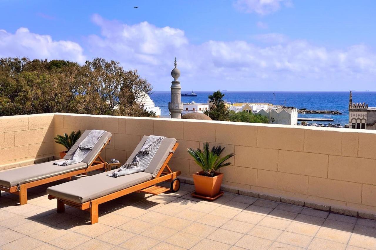 Center Penthouse - Medieval Town 10'- Beach 2'