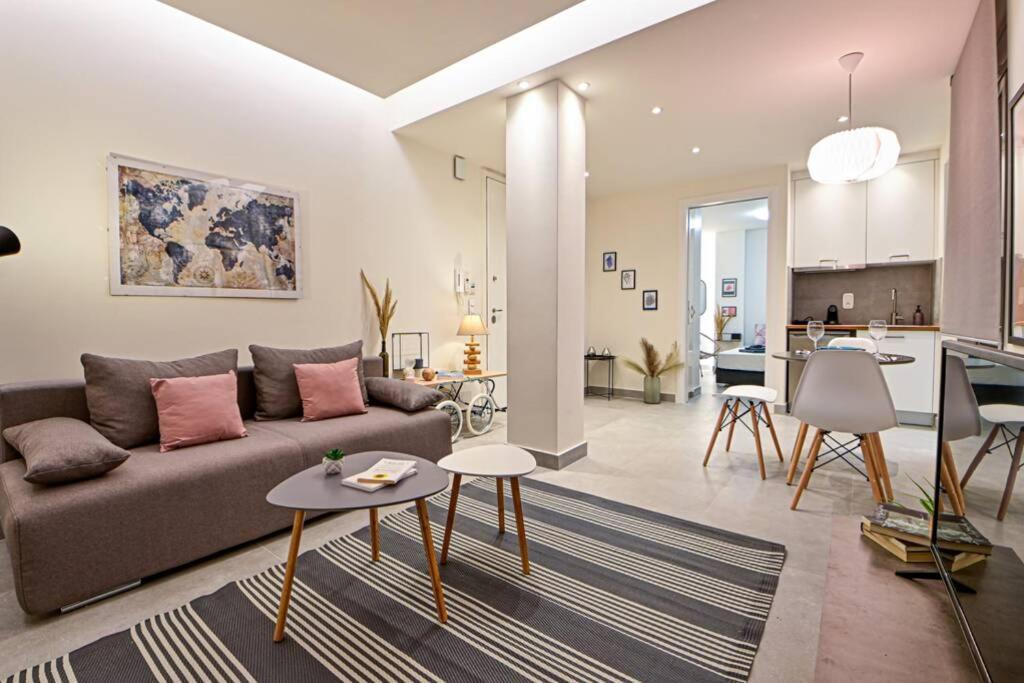 Walk To Syntagma,From a Prime-Location, Luxury Apt