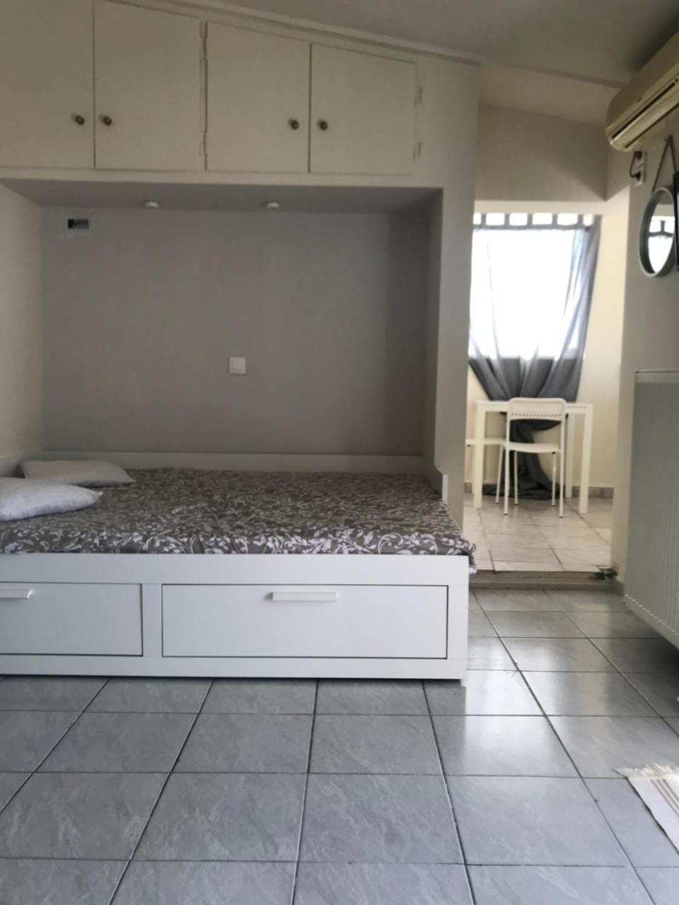 Private Apt. Acropolis View. Top Floor. Koukaki