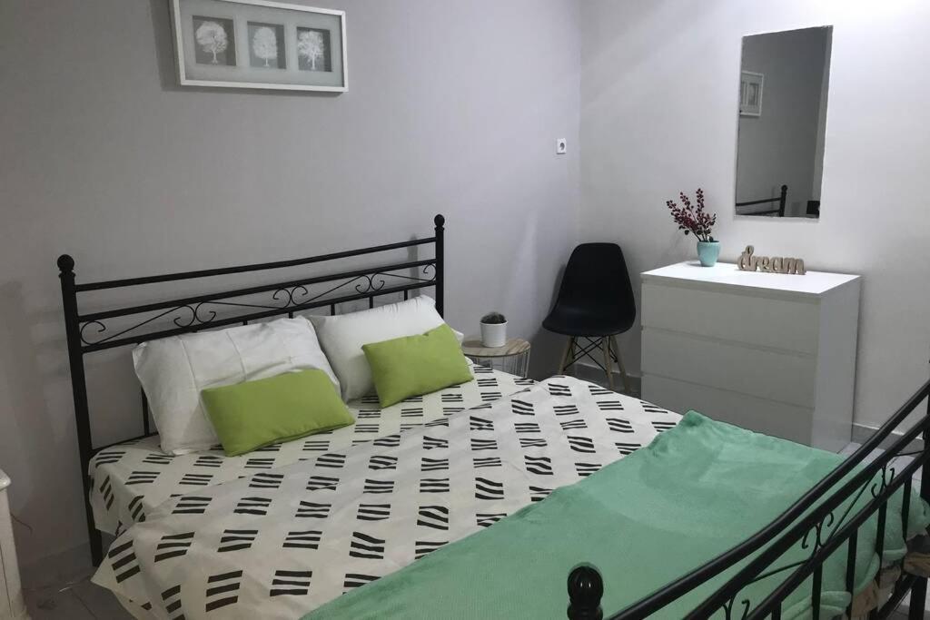 Istos Apartment 1 1
