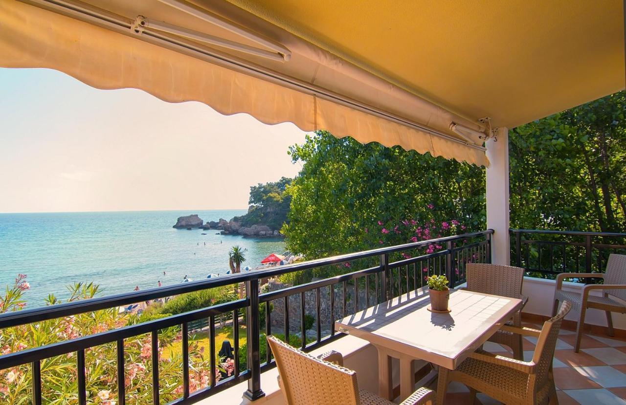 Beachfront Balcony Marinas Home 2 New Era in Holidays