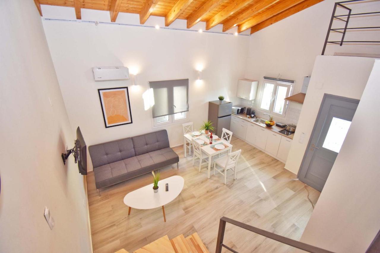 Windrose Apartments - Shared Pool