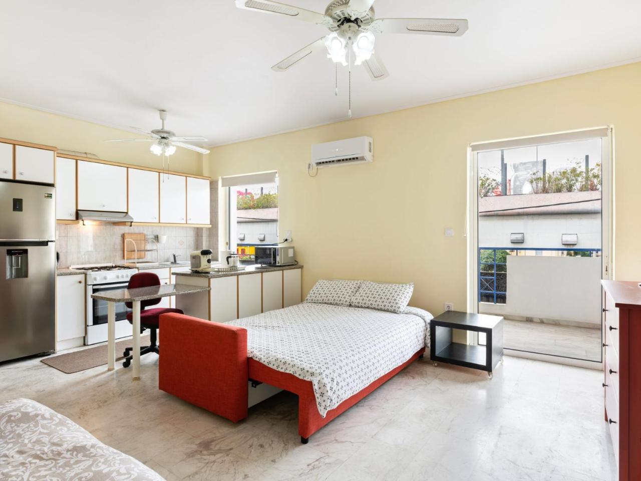 Homely Apartment in Piraeus with Balcony