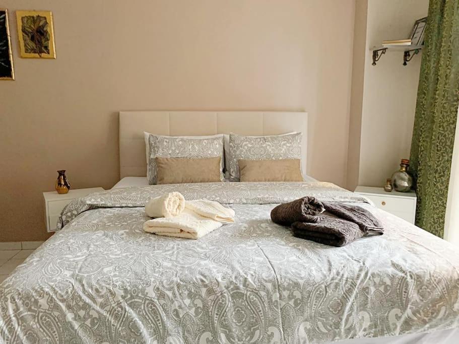 Cozy Studio, 1min From Kamara